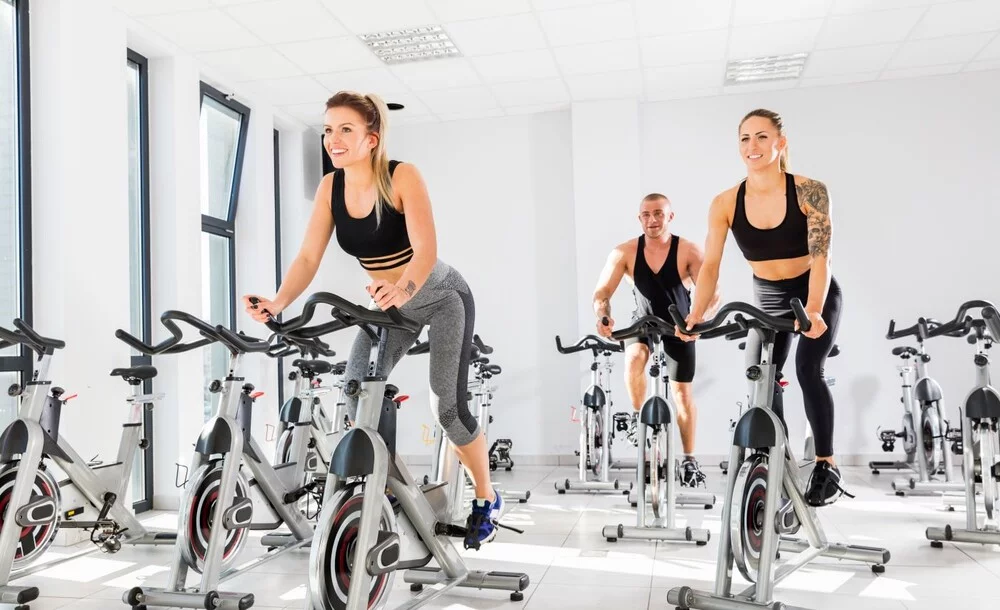 Domáci cyklotrenažér: Kompletný sprievodca pre správnu voľbu