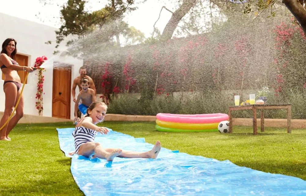 Za zábavou na záhradu! Rodinné hry, čo vás chytia