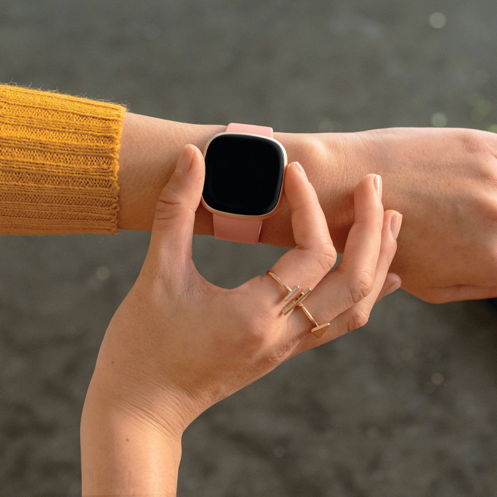 download versa 3 soft gold aluminum pebble download versa 3 soft gold aluminum pebble