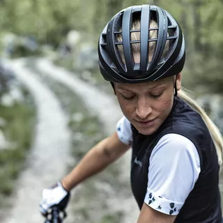 Cyklo prilba Abus Aventor - Neon žltá