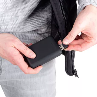Pánska vyhrievaná vesta W-TEC HEATstem s 10 000 mAh powerbankou - čierna