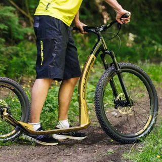 Kolobežka Crussis Cross 9.2-1 zlato-čierna 27,5/20"