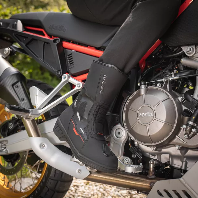 Dámske moto topánky W-TEC Moanna - čierno-červená