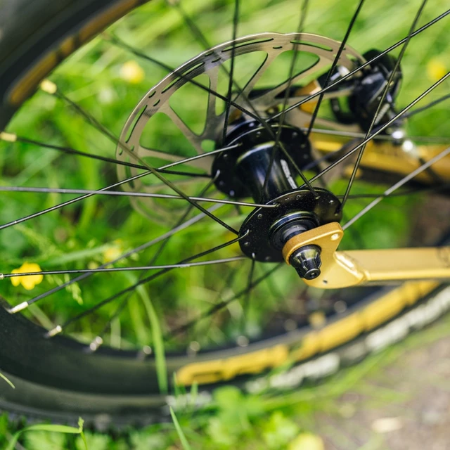 Kolobežka Crussis Cross 9.2-1 zlato-čierna 27,5/20"