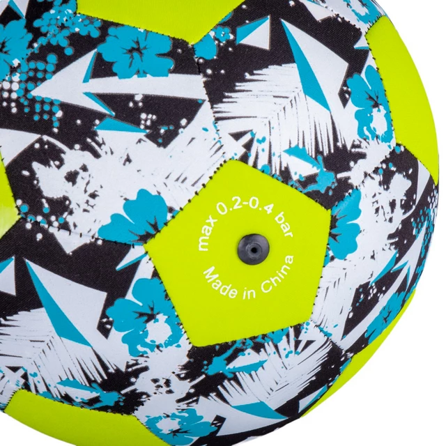 Neoprénová futbalová lopta inSPORTline Cassilas, veľ. 5