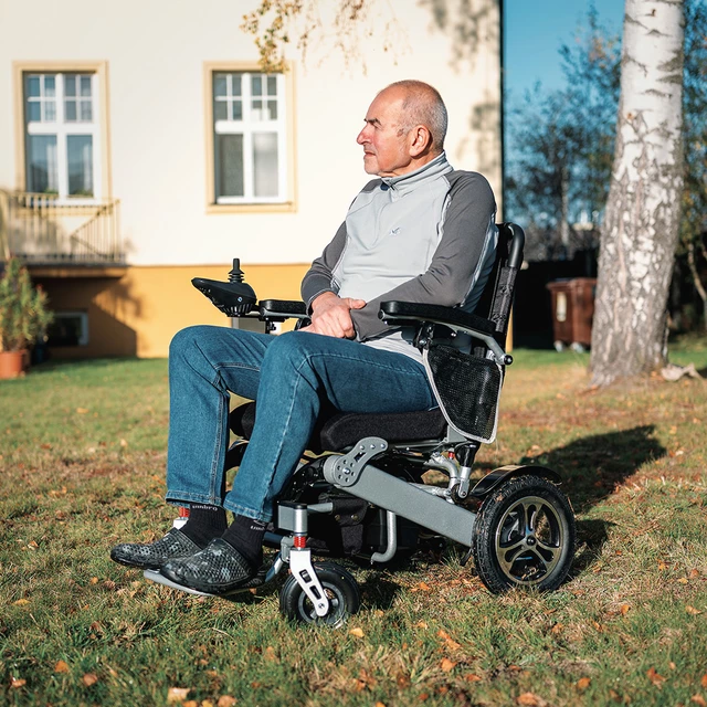 Elektrický invalidný vozík inSPORTline Hawkie 700W - 2. akosť