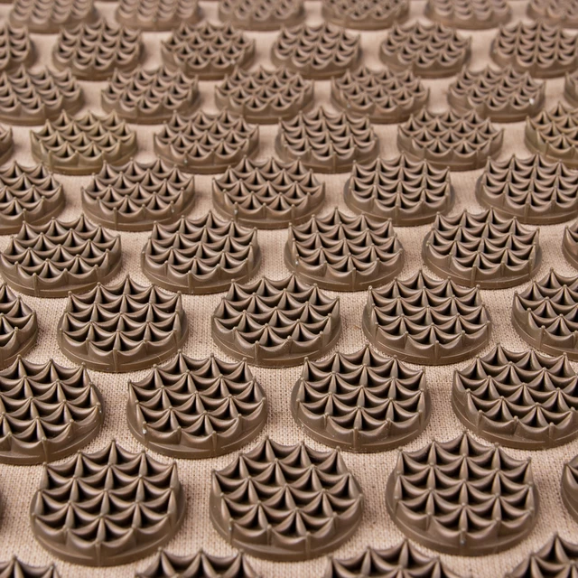 Akupresúrna podložka inSPORTline AKU-2000 72x44x2 cm - béžová