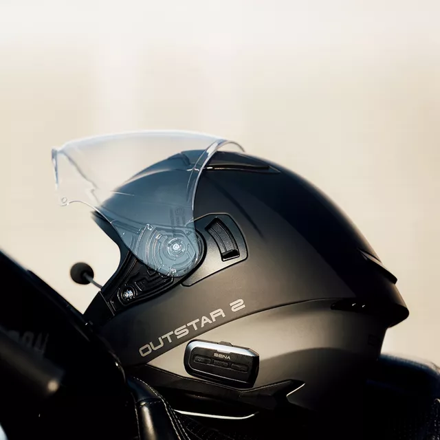 Moto prilba s headsetom SENA Outstar 2 - lesklá biela