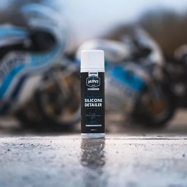 Starostlivosť a ochrana plastov a lakovaných povrchov Mint Silicone Detailer 500 ml sprej