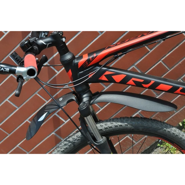 Predný blatník Simpla Hammer 24-29" do stĺpika vidlice, čierny