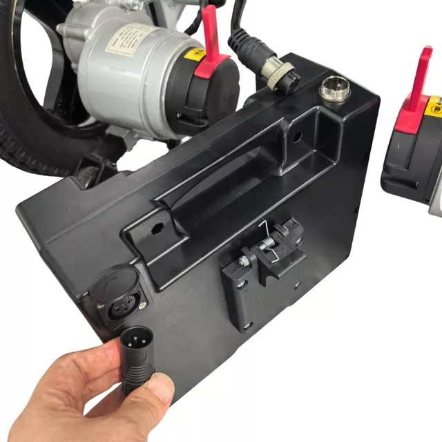 Elektrický invalidný vozík inSPORTline Hawkie Evo s polohovateľným operadlom 700W