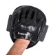Boxovacia lapa v tvare masky inSPORTline Conrador